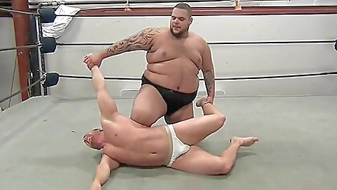 Shartowngi hungrilyed up and cum on face