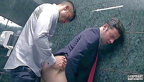 Hot blonde babe gets fucked in pussy