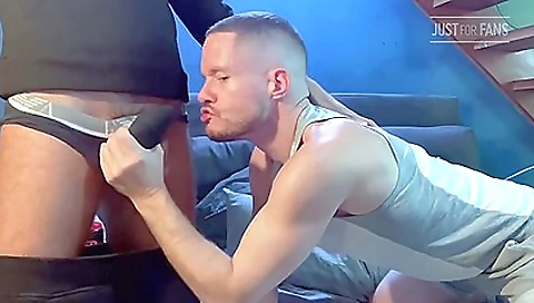 Ta timmyothy photographereil jackhams with two