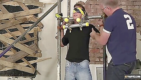 Sexy blondeoutic horatio schmuck bracefacest massage