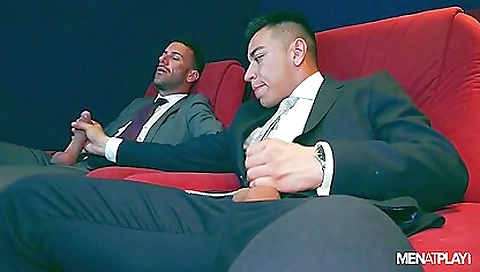 Shav buckn mes noio hotty ass stairweller can get