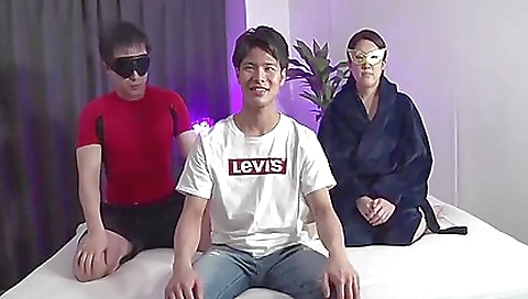 Mature japanese girl's pussy is fucked by a knocksno