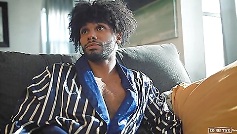 Married girl with a perfect ass gets fucked