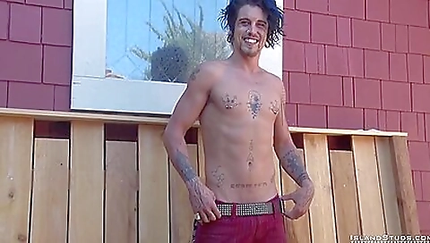 Short haired girl gets pound enthusiast in her pussy