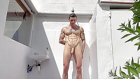 Milf & huge ass gets fucked by a big cock